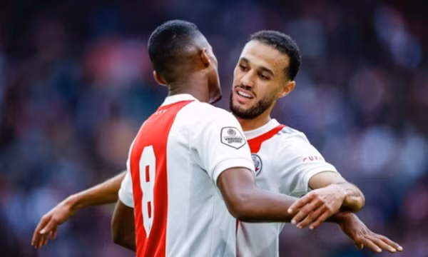 Bayern thâu tóm 2 sao Ajax