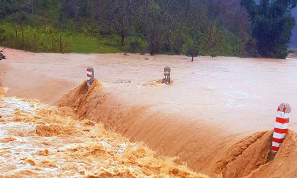Khẩn trương ứng phó, giảm thiểu thiệt hại do mưa lớn, lũ quét và sạt lở đất