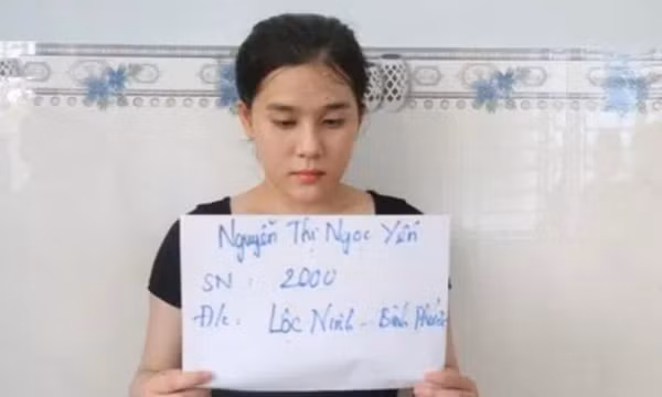 Đang "bay lắc" cùng bạn, hotgirl ở Bình Dương bị công an bắt quả tang