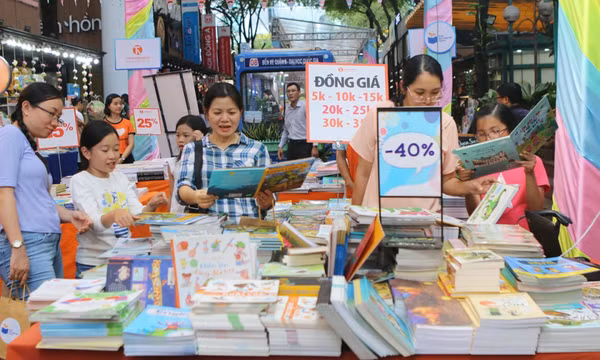 Nhức nhối thực trạng sách giả, sách lậu trên không gian mạng