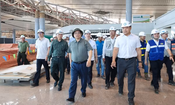 Thủ tướng Phạm Minh Chính: Khai thác thương mại sân bay Long Thành vào cuối năm 2026
