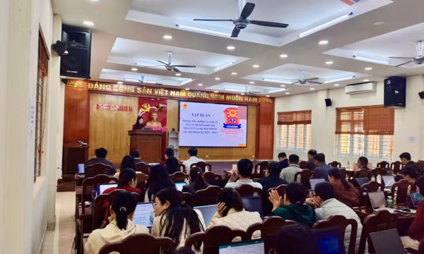 Xã Quảng Hà ứng dụng chuyển đổi số phục vụ công tác bầu cử