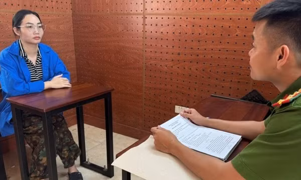 Bắt đối tượng mạo danh công tác tại Bộ Công an để lừa đảo