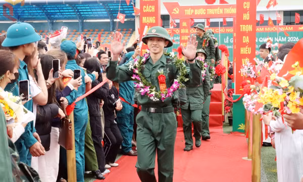 Thiết thực chăm lo, đồng hành với thanh niên