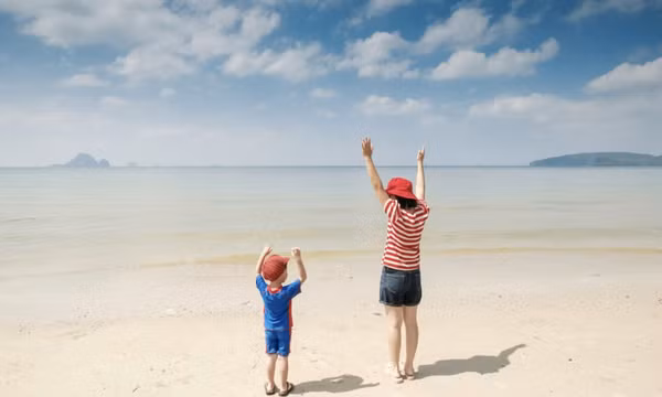 Bí quyết du lịch an toàn cho gia đình có trẻ nhỏ