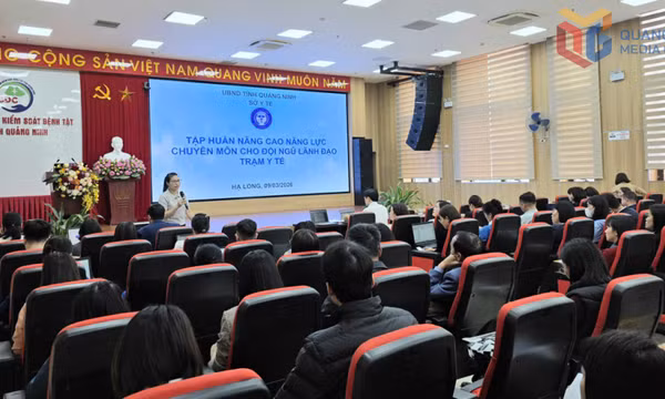 Tập huấn nâng cao năng lực quản lý, vận hành trạm y tế tuyến xã