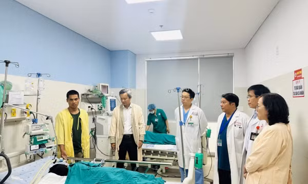 Chạy đua thời gian đưa thuốc hiếm trị botulinum về Đà Nẵng kịp cứu bệnh nhi ngộ độc