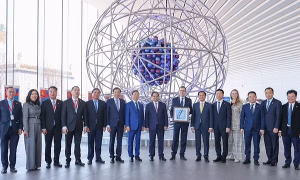 Thủ tướng Phạm Minh Chính thăm Bảo tàng Năng lượng Nguyên tử của Nga