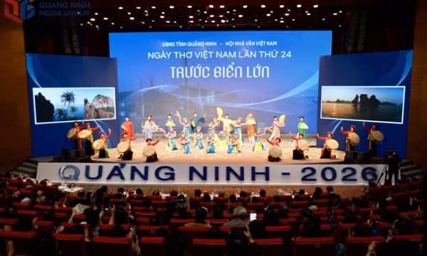 Đêm thơ Nguyên tiêu “Trước biển lớn” giàu cảm xúc