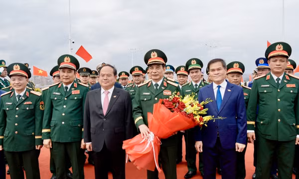  Hoàn thành toàn diện chương trình Giao lưu hữu nghị quốc phòng biên giới Việt Nam - Trung Quốc lần thứ 10
