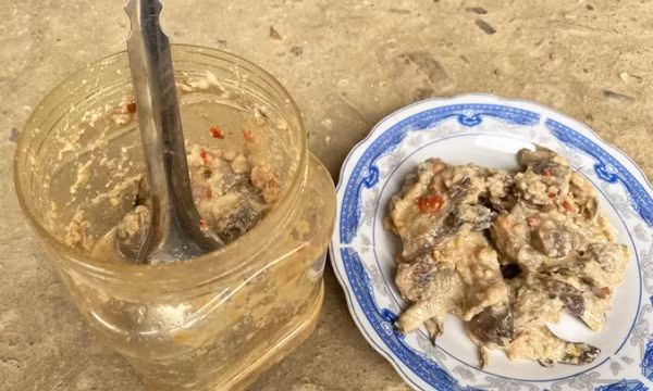 Gia đình ăn cá ủ chua, 3 trẻ nghi ngộ độc botulinum