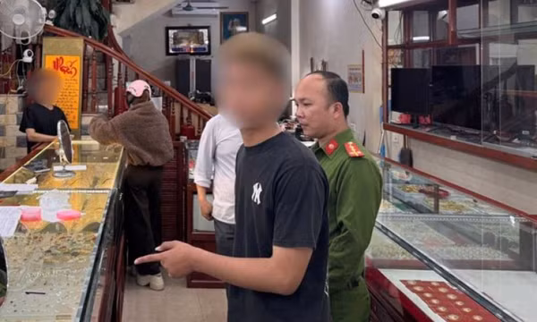 Bắt đối tượng cướp giật vàng tại cửa hàng ở Hưng Yên sau hơn 1 giờ gây án