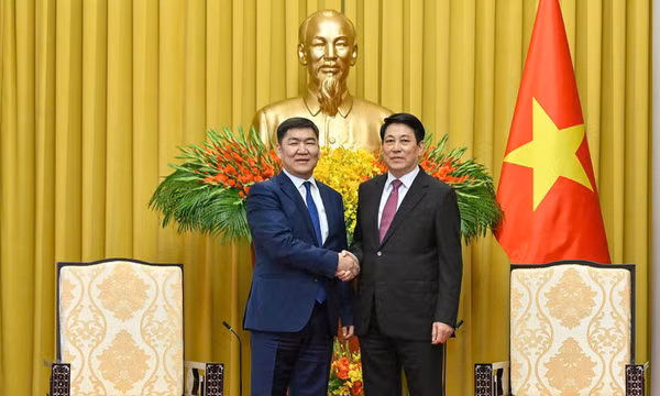 Chủ tịch nước Lương Cường tiếp Chánh án Tòa án tối cao Mông Cổ Ganzorig Damdin