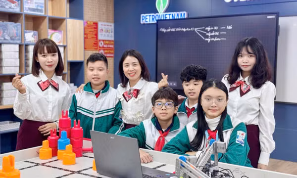 Phát huy hiệu quả phòng thực hành giáo dục STEM