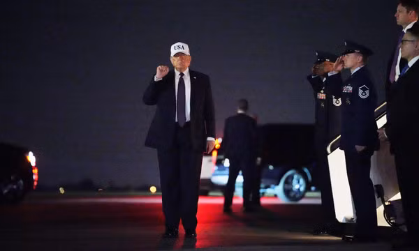 Vì sao ông Trump thay đổi lập trường về việc thay đổi chế độ tại Iran
