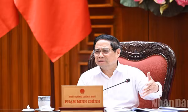 Không để thiếu nguồn cung xăng dầu; khẩn trương xây dựng kho dự trữ chiến lược