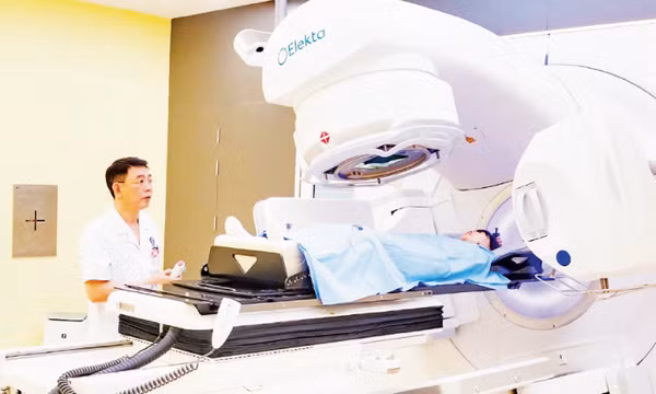 Thêm thiết bị hiện đại, kết hợp AI nâng cao hiệu quả điều trị bệnh