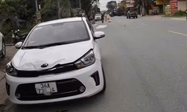Tài xế ô tô thiếu quan sát gây tai nạn nghiêm trọng ở Hải Phòng