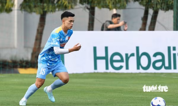 Cầu thủ Việt kiều Antonio Moric được đồng đội U23 Việt Nam đánh giá cao