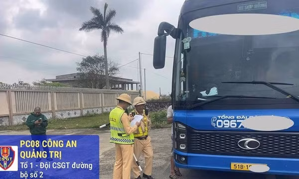 Xe khách chở quá 19 người, tài xế và chủ xe bị xử phạt