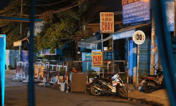 Cháy quán cơm ở phường Bình Hưng Hòa, hai mẹ con tử vong