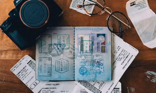 Cảnh giác bẫy lừa đảo dịch vụ visa nhanh, “bao đậu” 100%