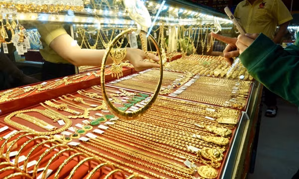 Vì sao xung đột Mỹ - Iran leo thang, giá vàng lại giảm mạnh?
