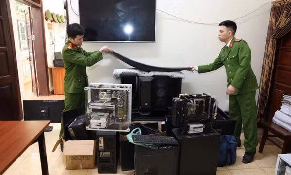 Chân dung 2 nghi can cầm đầu vụ 'Xôi Lạc TV'