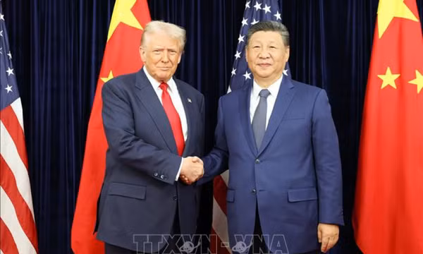 Chủ tịch Trung Quốc Tập Cận Bình điện đàm với Tổng thống Mỹ Donald Trump