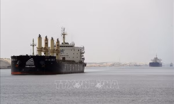 Nối lại hoạt động vận chuyển qua Kênh đào Suez