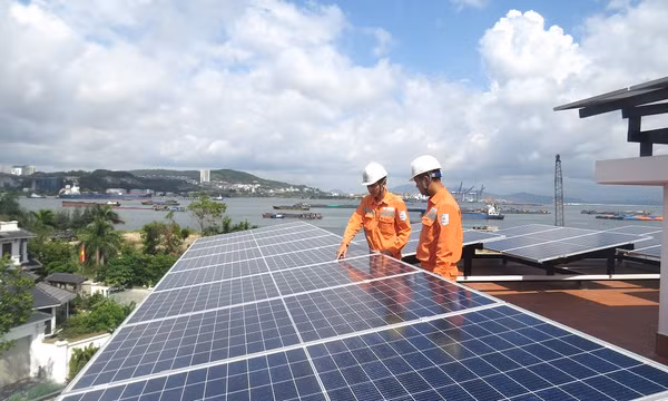 Điện lực Quảng Ninh: Chuyển đổi số toàn diện nâng cao chất lượng dịch vụ khách hàng từ công nghệ đến sự tận tâm