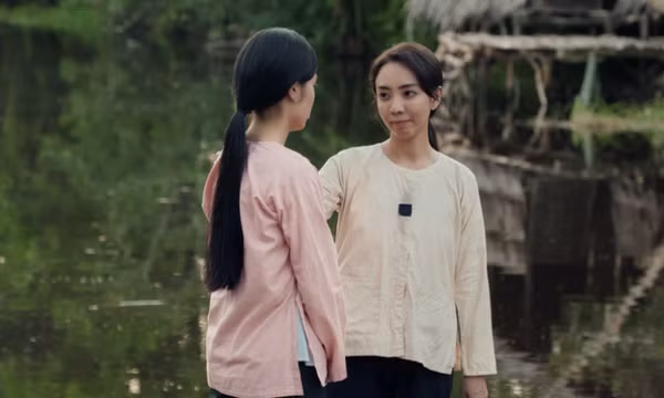 Thu Trang 'mở bát' 2026 với Ai thương ai mến, trở thành kẻ thù của Tiến Luật