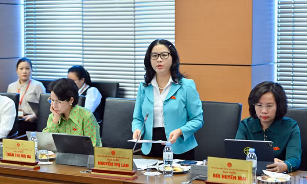 Kiến nghị siết chặt kiểm soát livestream bán hàng, tăng cường trách nhiệm nền tảng số
