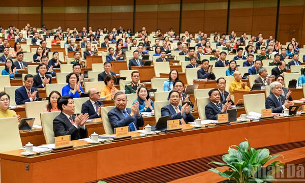 Phát huy khát vọng phát triển đất nước, xây dựng văn kiện Đại hội XIV mang tầm nhìn chiến lược