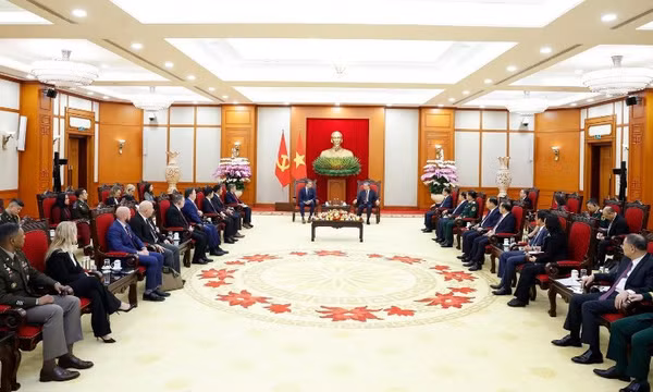 Tổng Bí thư Tô Lâm tiếp Bộ trưởng Chiến tranh Hoa Kỳ Pete Hegseth