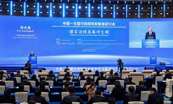 Thúc đẩy hợp tác trong lĩnh vực quản trị quốc gia giữa Trung Quốc và ASEAN