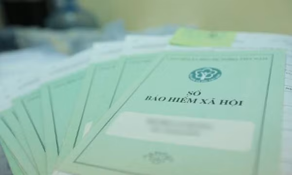 Nghỉ phép ngay trong tháng ký hợp đồng, đóng BHXH thế nào?