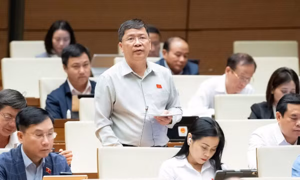 Đại biểu Quốc hội: Cần khắc phục “căn bệnh trầm kha” điều chỉnh dự án nhiều lần, đội vốn