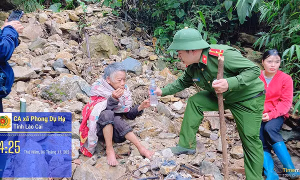 Tìm thấy cụ bà 86 tuổi đi lạc trong rừng sâu sau 2 ngày tìm kiếm