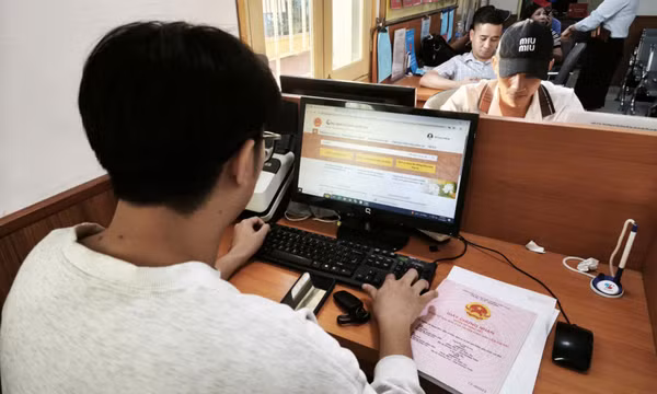 Hiện đại hóa quản trị, nâng chất lượng phục vụ nhân dân