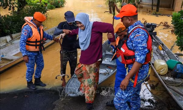 Lũ lụt và lở đất gây thiệt hại nghiêm trọng tại Malaysia, Indonesia - Thái Lan cảnh báo thời tiết diễn biến phức tạp