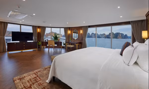 Bước tiến của du thuyền Hạ Long giữa làn sóng "sang trọng mang bản sắc địa phương"