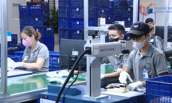 Doanh nghiệp tăng tốc sản xuất kinh doanh
