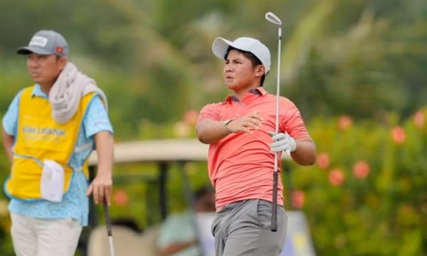 Nguyễn Tuấn Anh giành ngôi á quân giải golf tại Malaysia
