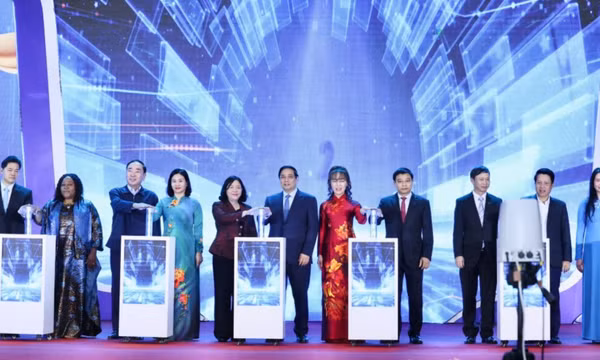 Thủ tướng Chính phủ Phạm Minh Chính dự Hội nghị tổng kết Đề án Hỗ trợ phụ nữ khởi nghiệp