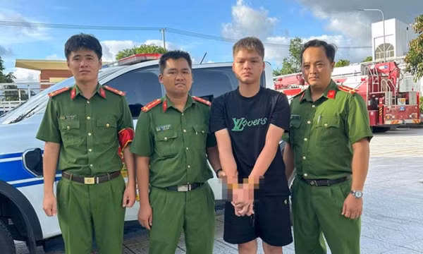 Bắt nghi phạm 16 tuổi cướp tiệm vàng ở TP.Hồ Chí Minh