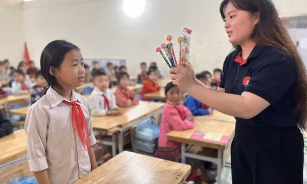 Bộ GD-ĐT điều chỉnh khung năng lực ngoại ngữ Việt Nam, bổ sung bậc tiền A1 cho trẻ mầm non, tiểu học