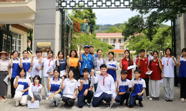 Thi vào lớp 10 THPT năm học 2025-2026: Một kỳ thi thành công, nhiều cảm xúc