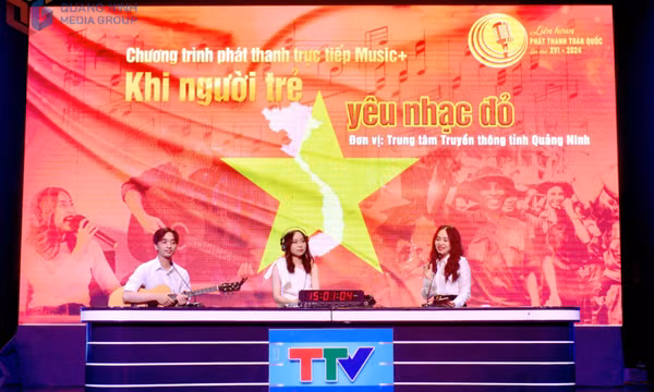 Những nhà báo "mang vàng" về Đất mỏ