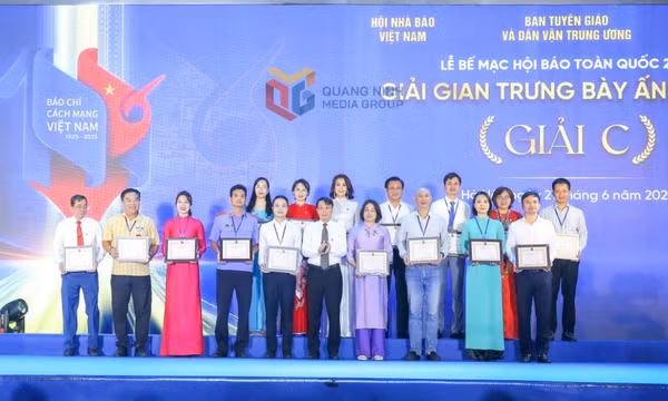 Hội Nhà báo Quảng Ninh đoạt giải gian hàng trưng bày ấn tượng tại Hội Báo toàn quốc 2025
